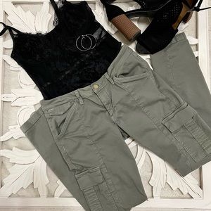 Joe’s Jeans / 30” / olive green cargo skinny jeans